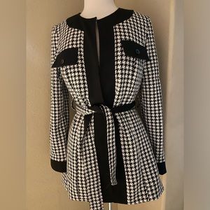 A Gianetti houndstooth suit jacket size Medium EUC